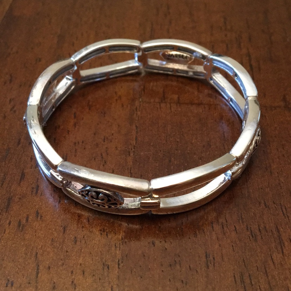 Napier stretch bracelet